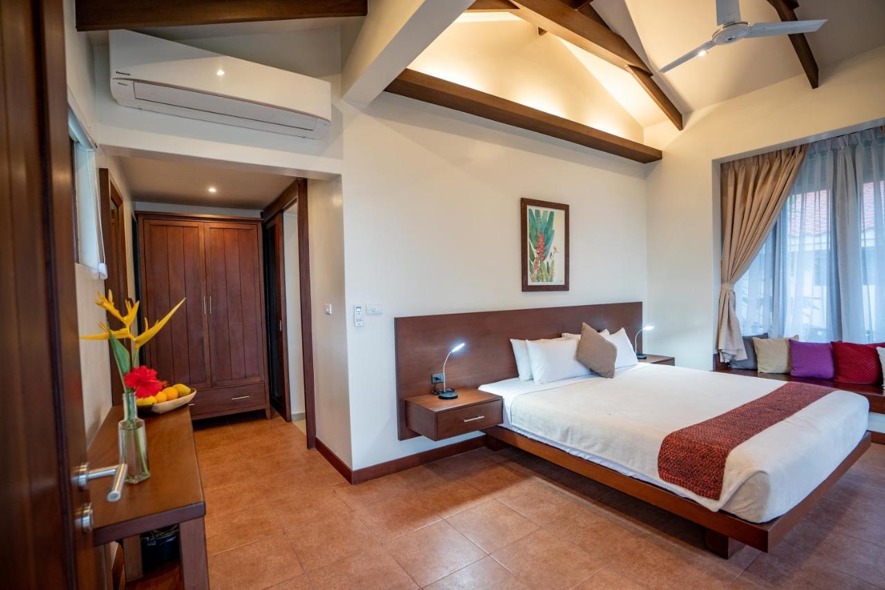 Island View Beachfront Resort Анда Екстериор снимка